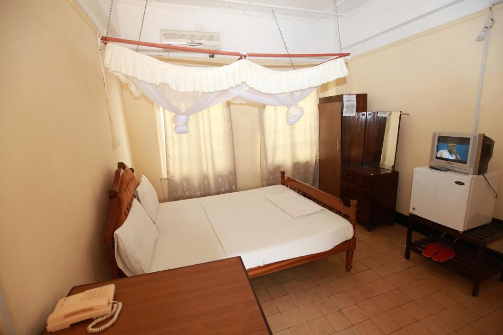 New Palm Tree Hotel Mombasa Room photo